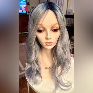 Renee of Paris Allure Wavez in Sapphire   UNWORN